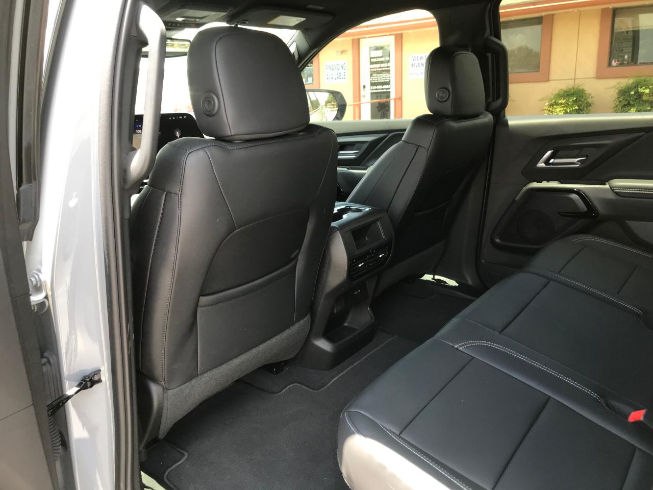 Chevrolet Silverado EV  2026