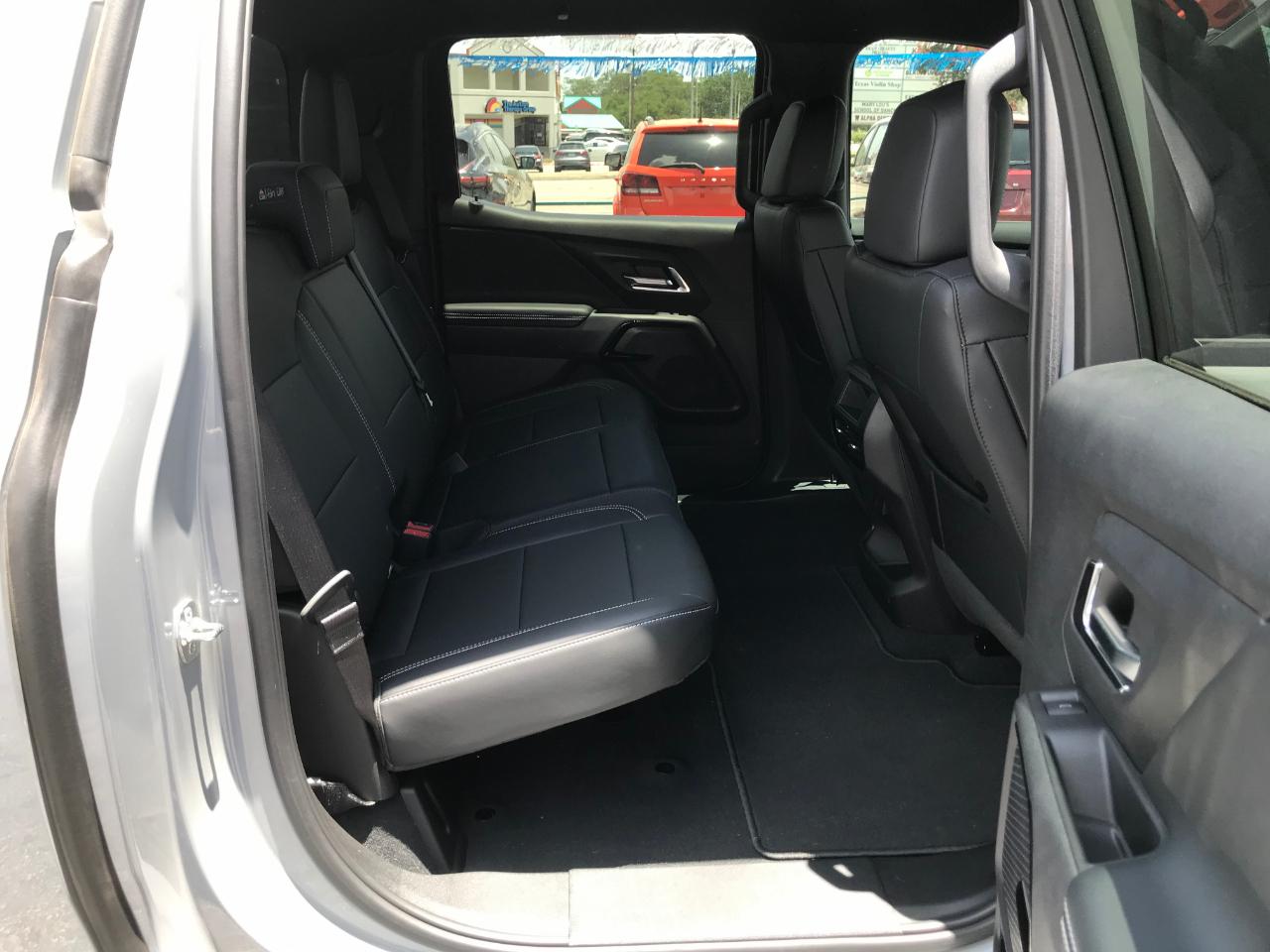 Chevrolet Silverado EV  2026