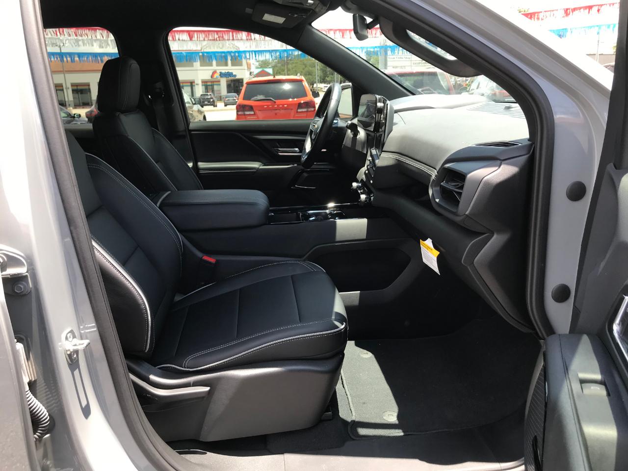 Chevrolet Silverado EV  2026