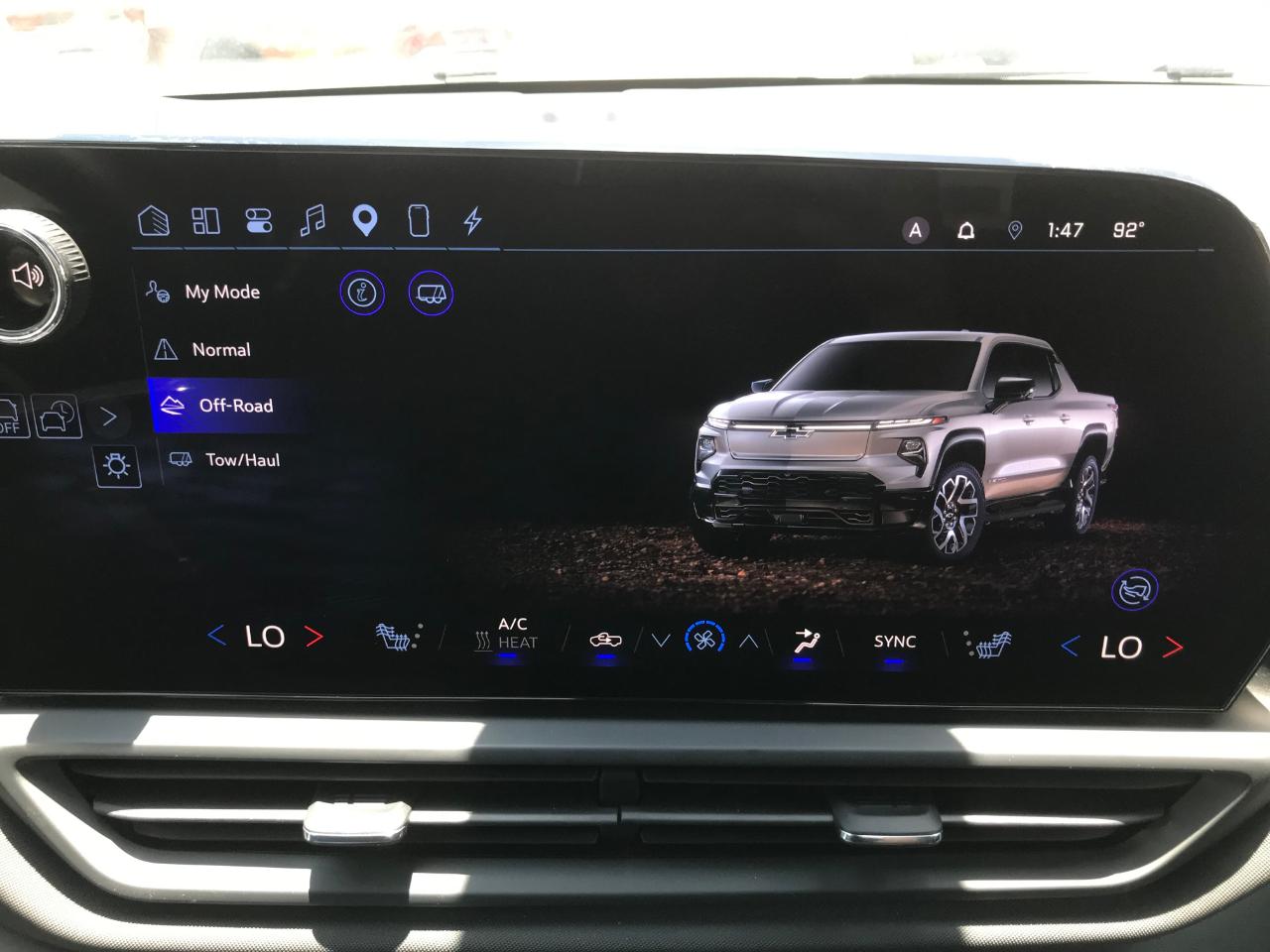 Chevrolet Silverado EV  2026