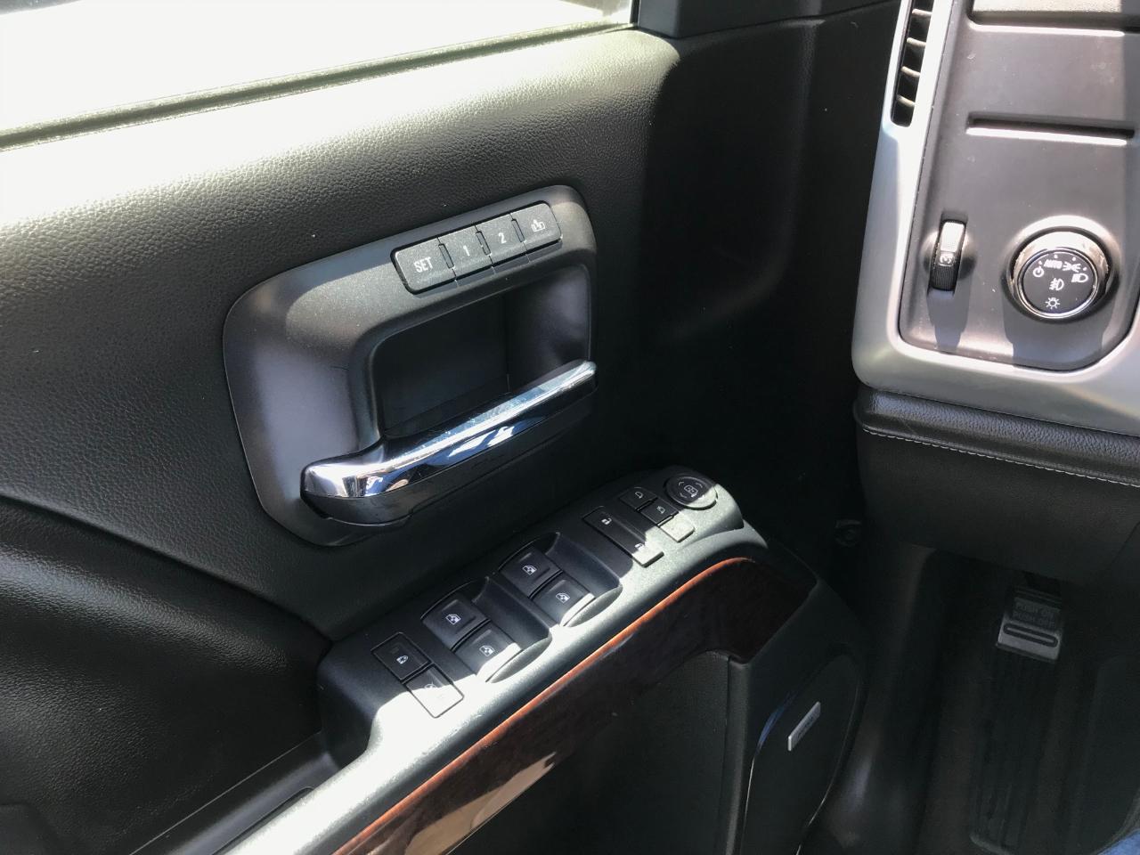GMC Sierra 1500 SLT Crew Cab Short Box 2WD 2017