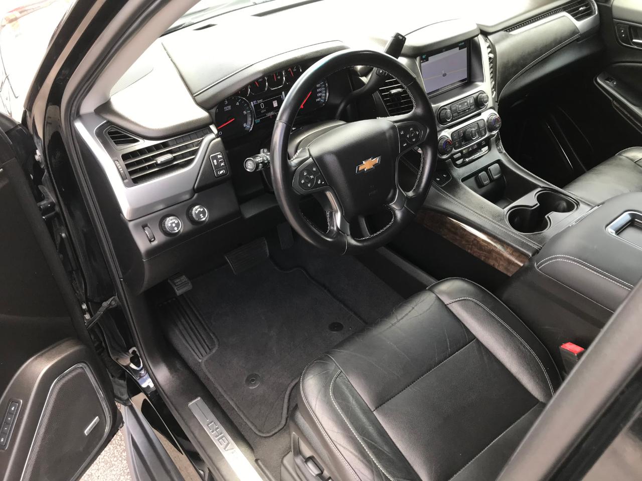 Chevrolet Suburban LT 4WD 2020