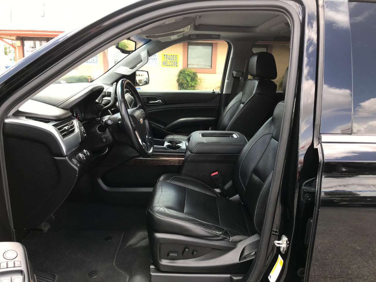 Chevrolet Suburban LT 4WD 2020