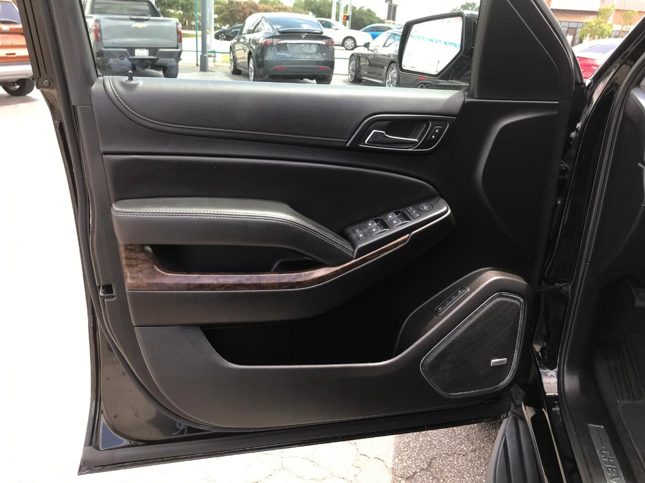 Chevrolet Suburban LT 4WD 2020