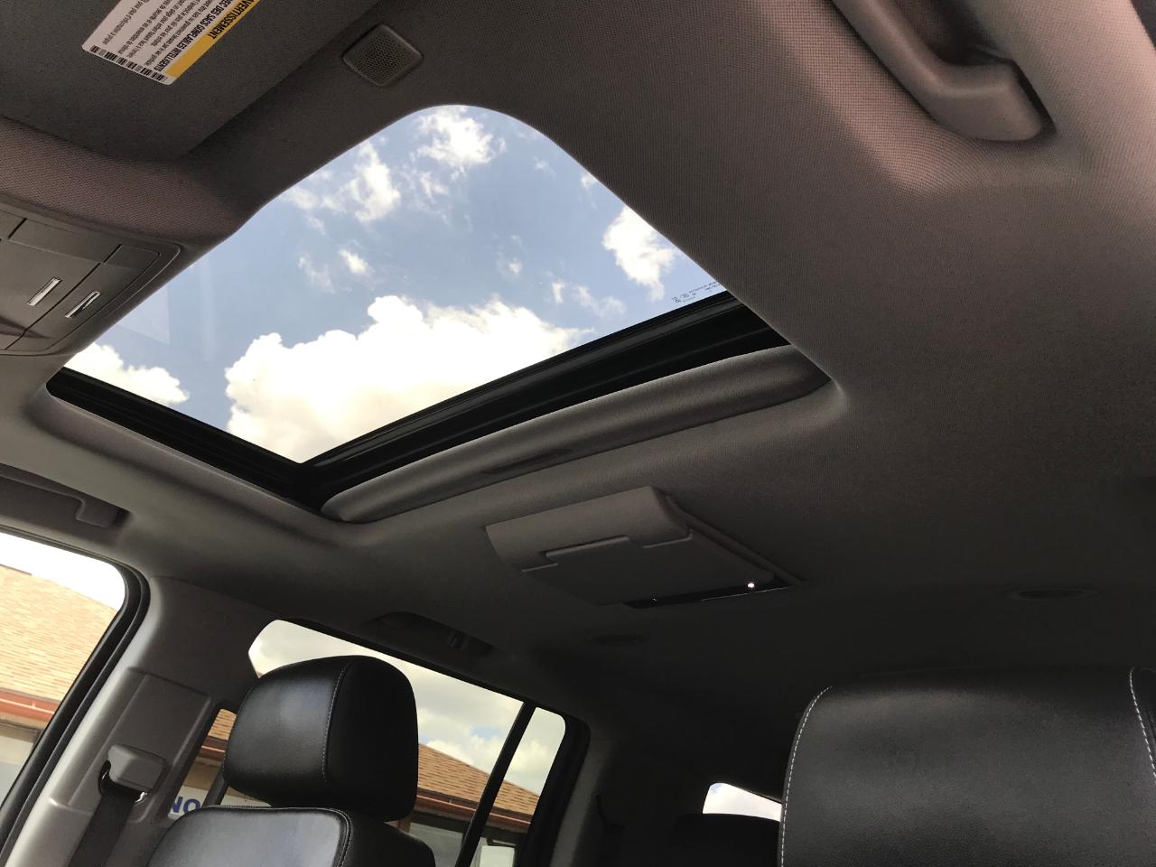 Chevrolet Suburban LT 4WD 2020