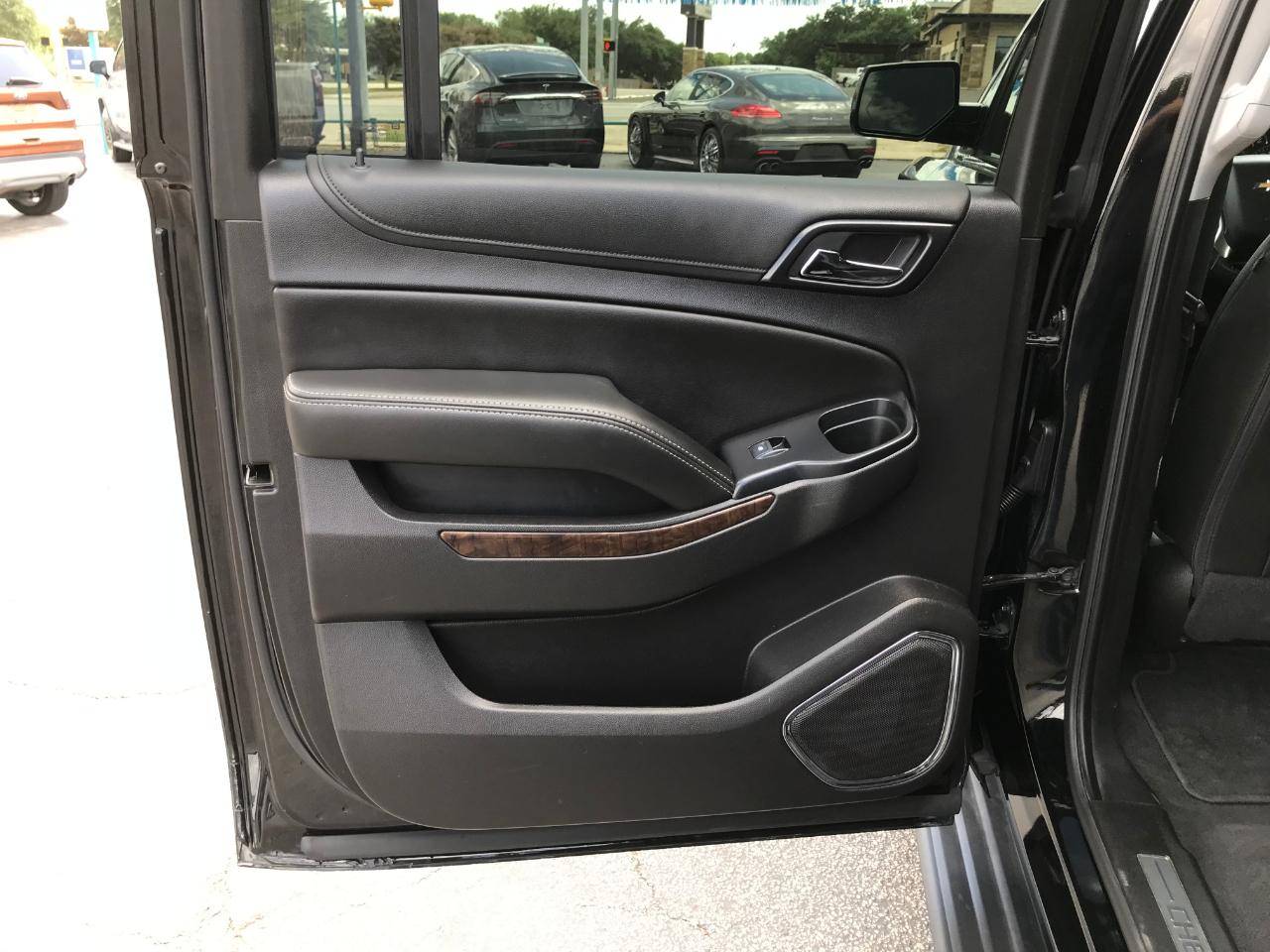 Chevrolet Suburban LT 4WD 2020