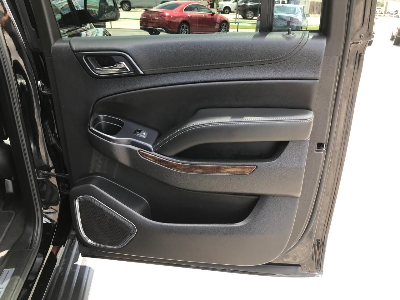 Chevrolet Suburban LT 4WD 2020