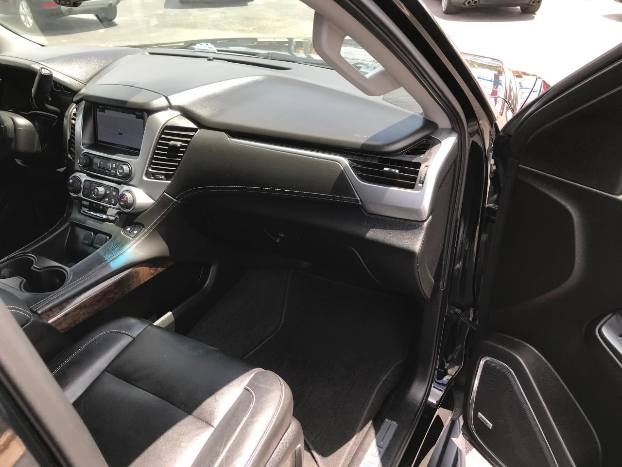 Chevrolet Suburban LT 4WD 2020