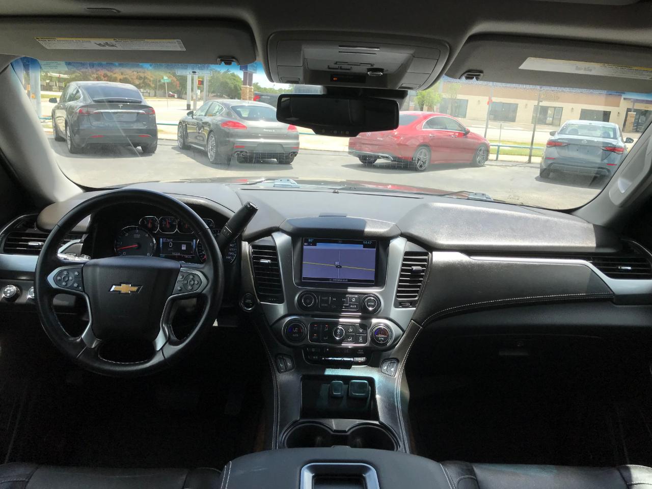 Chevrolet Suburban LT 4WD 2020