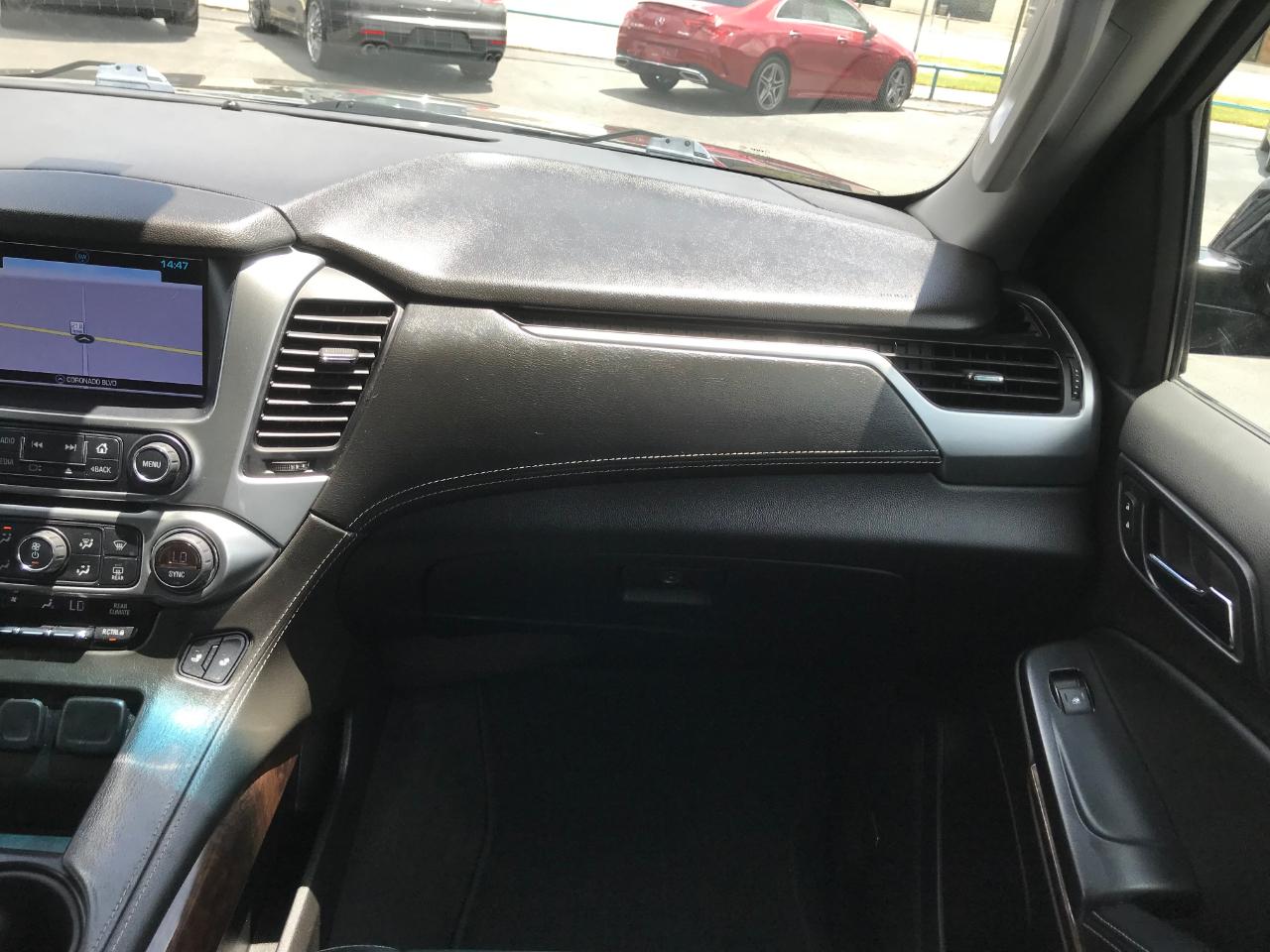 Chevrolet Suburban LT 4WD 2020