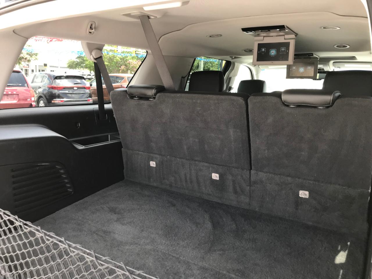 Chevrolet Suburban LT 4WD 2020