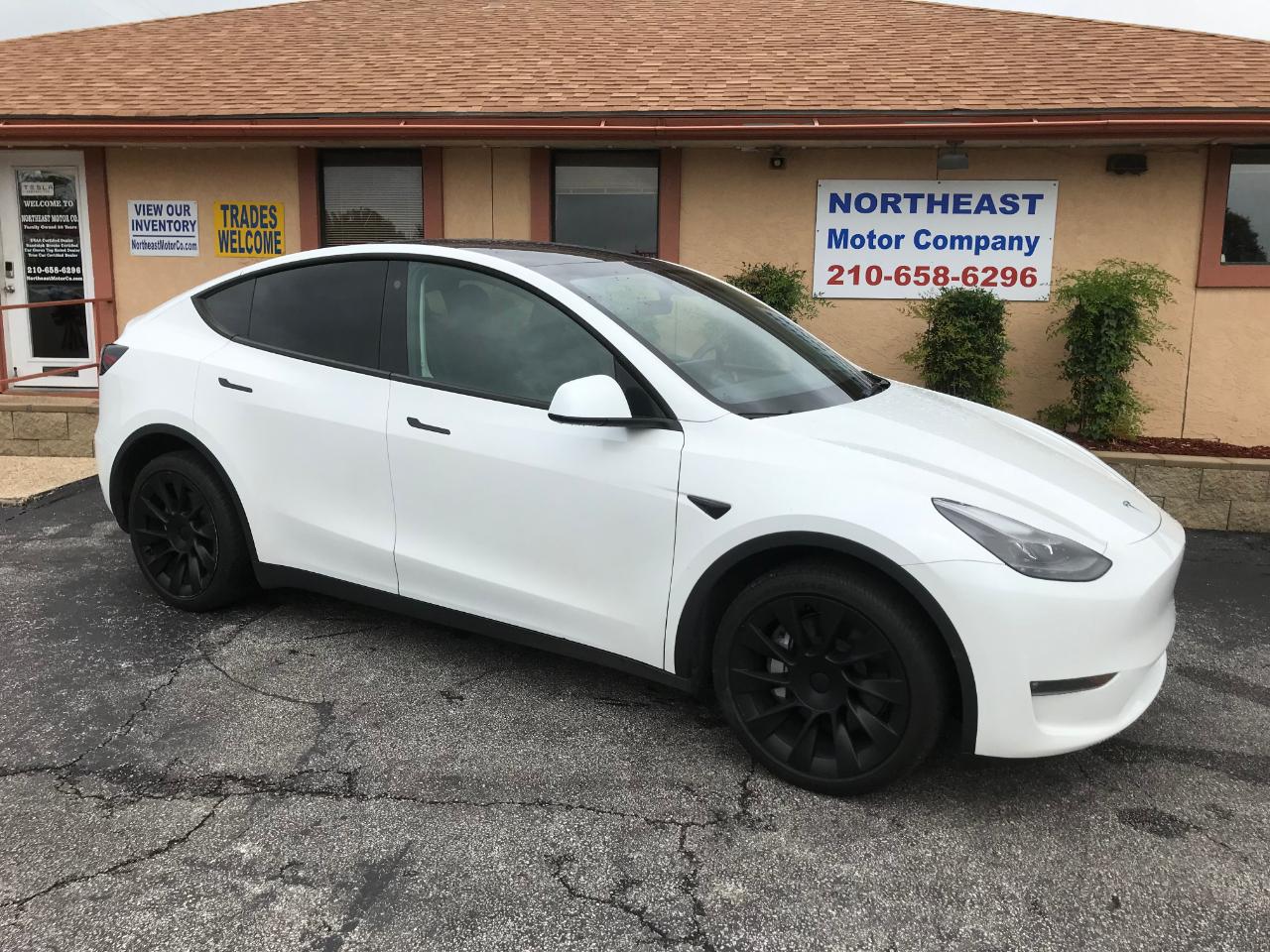 Tesla Model Y  2023