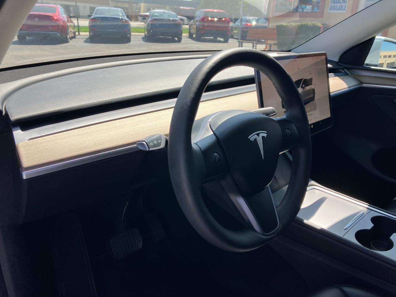 Tesla Model Y  2023
