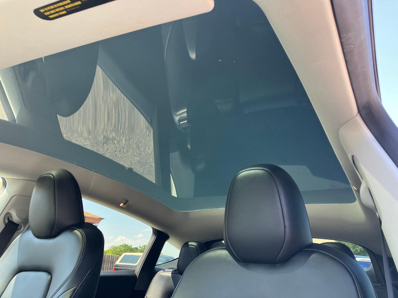 Tesla Model Y  2023