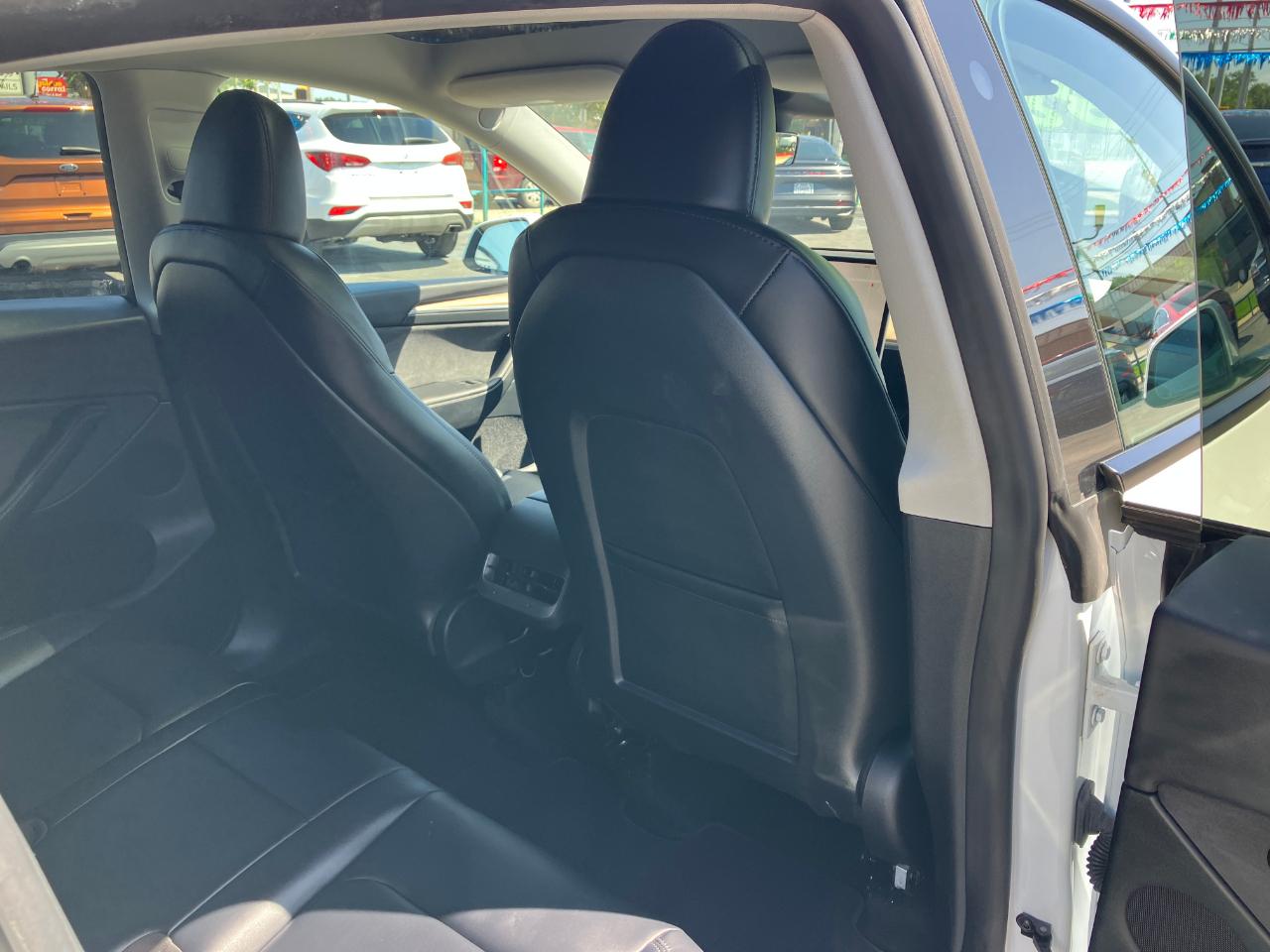 Tesla Model Y  2023