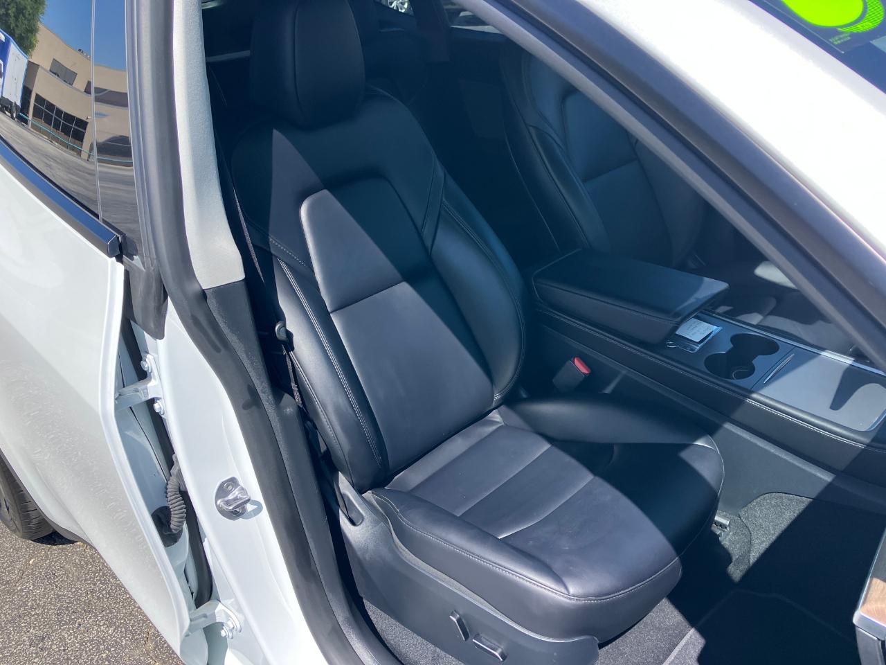 Tesla Model Y  2023