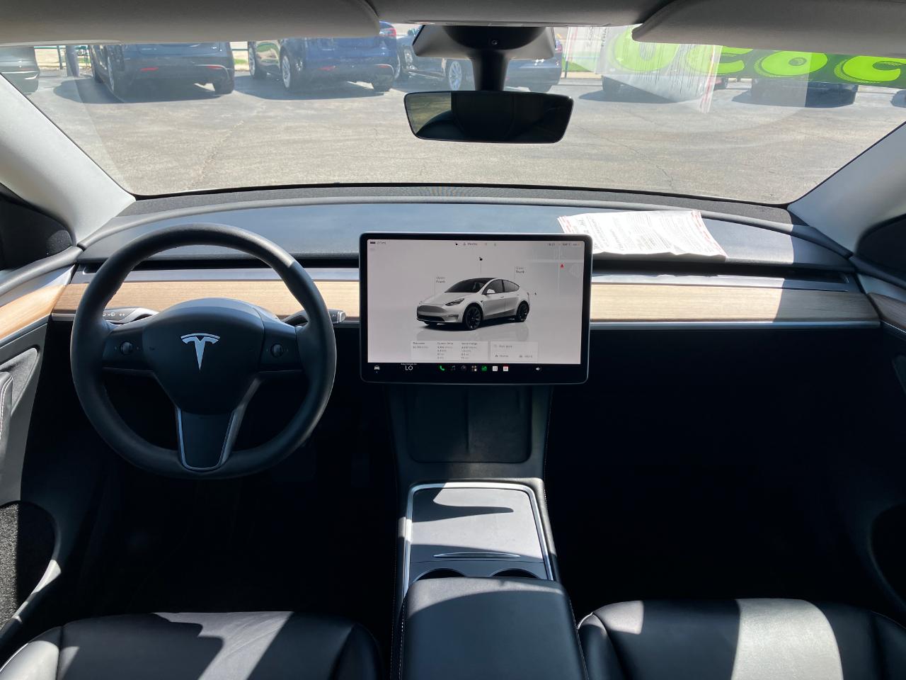 Tesla Model Y  2023