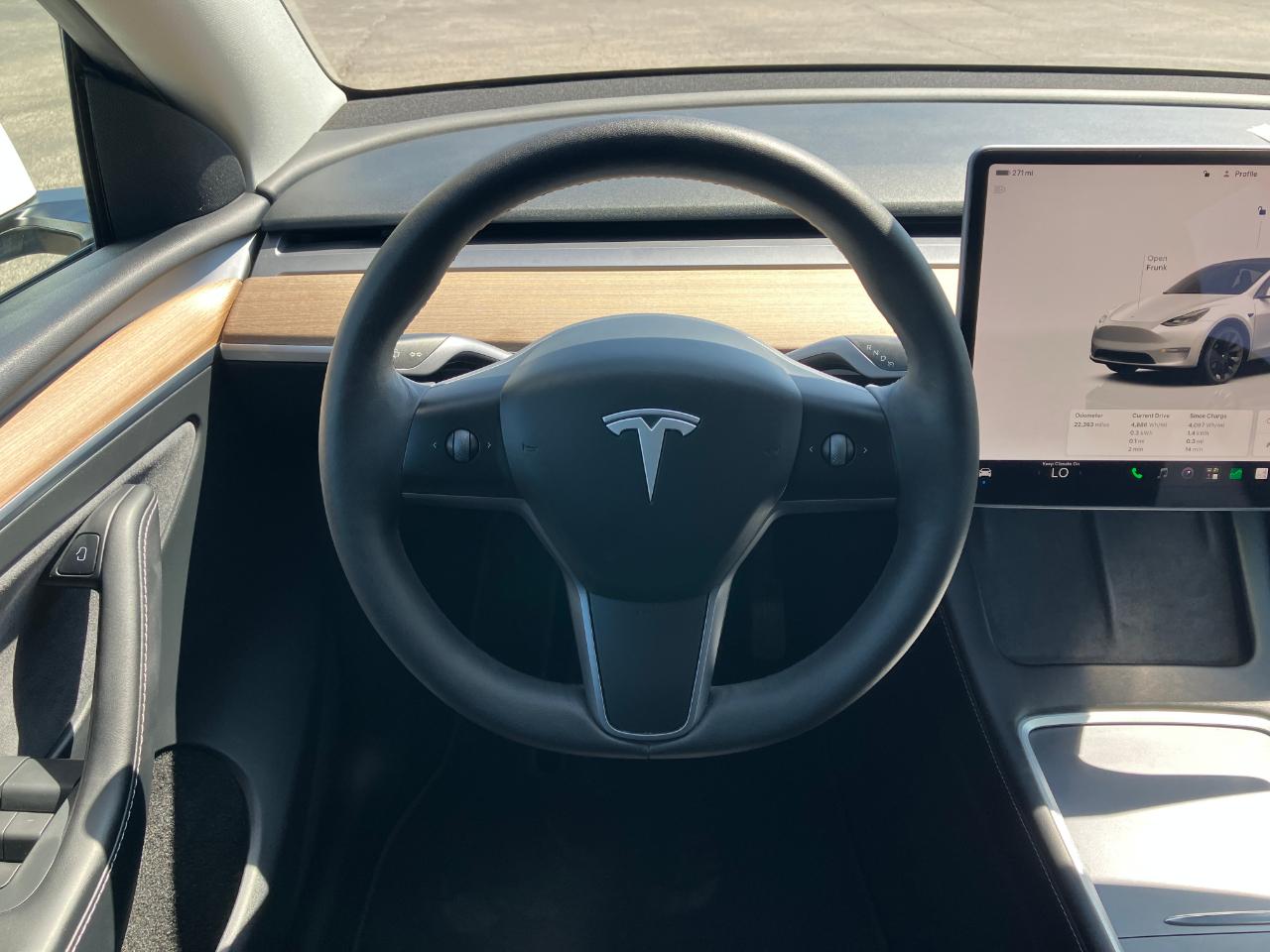 Tesla Model Y  2023