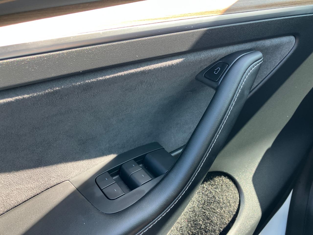 Tesla Model Y  2023