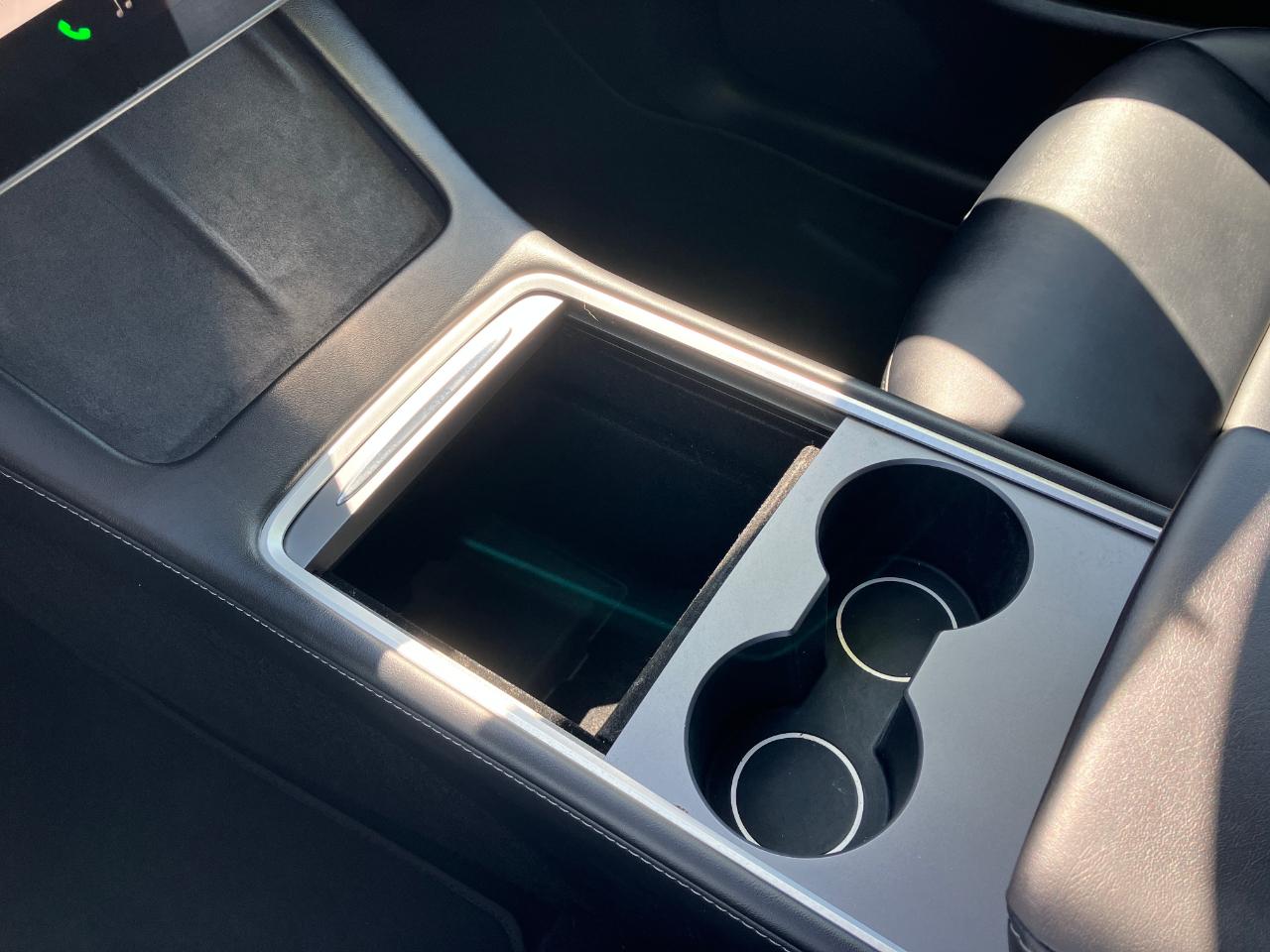 Tesla Model Y  2023