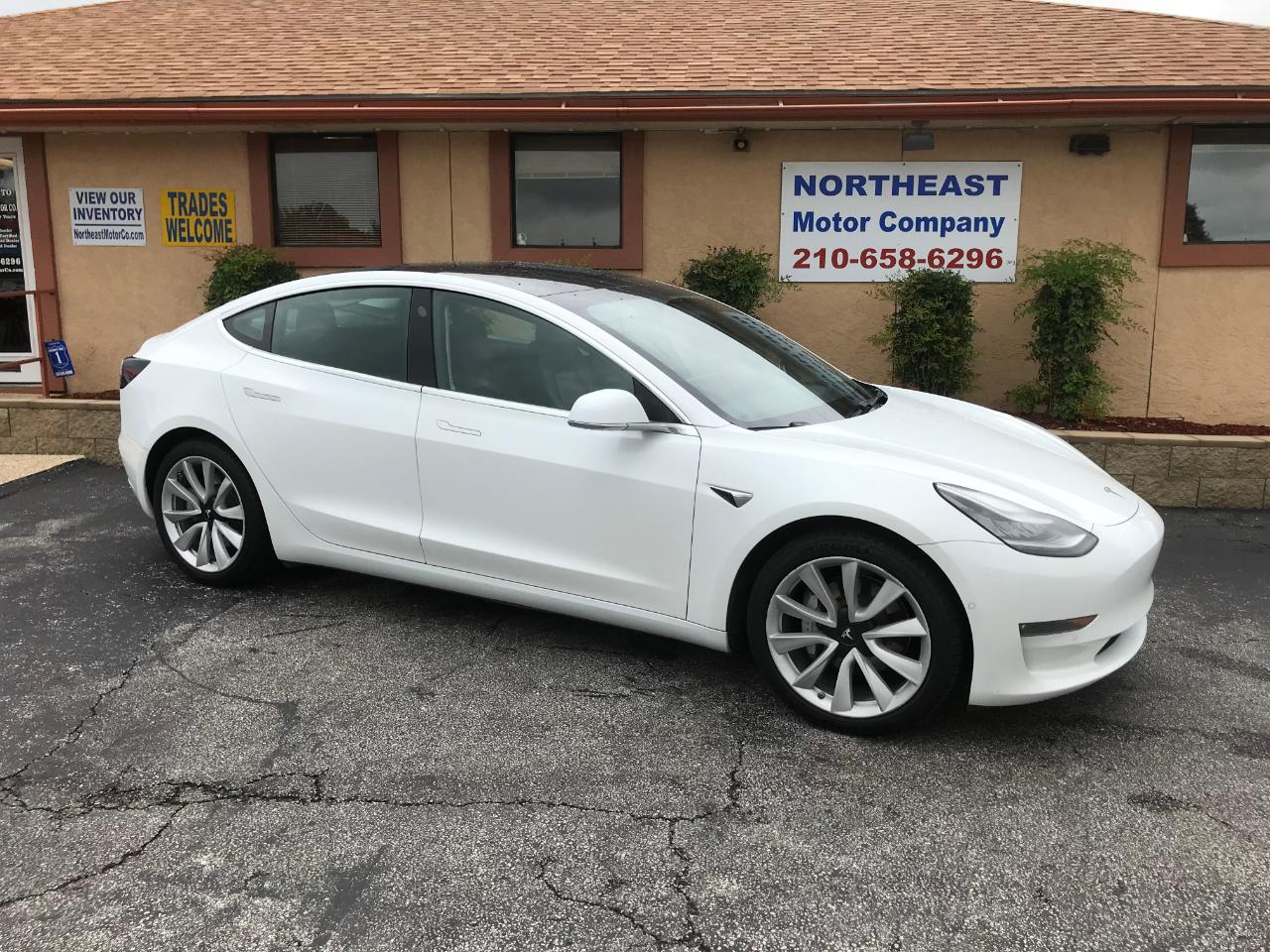 Tesla Model 3  2020