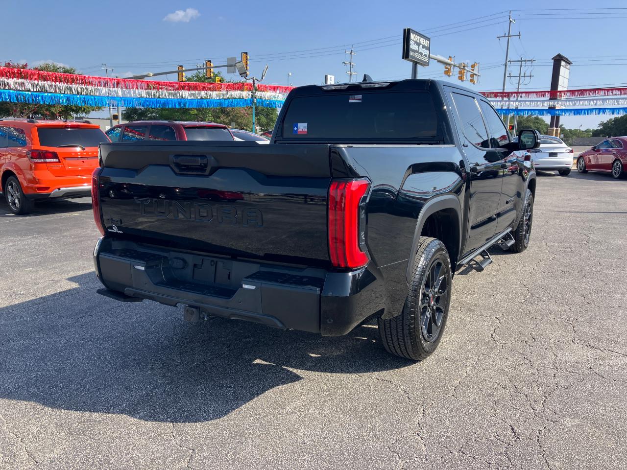 Toyota Tundra SR5 CrewMax 4WD 2023