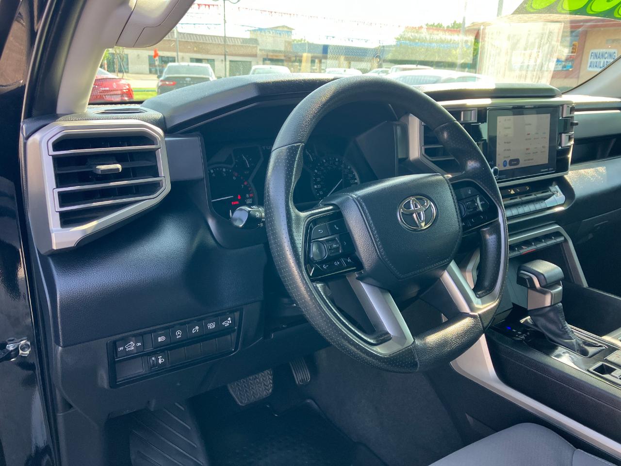 Toyota Tundra SR5 CrewMax 4WD 2023