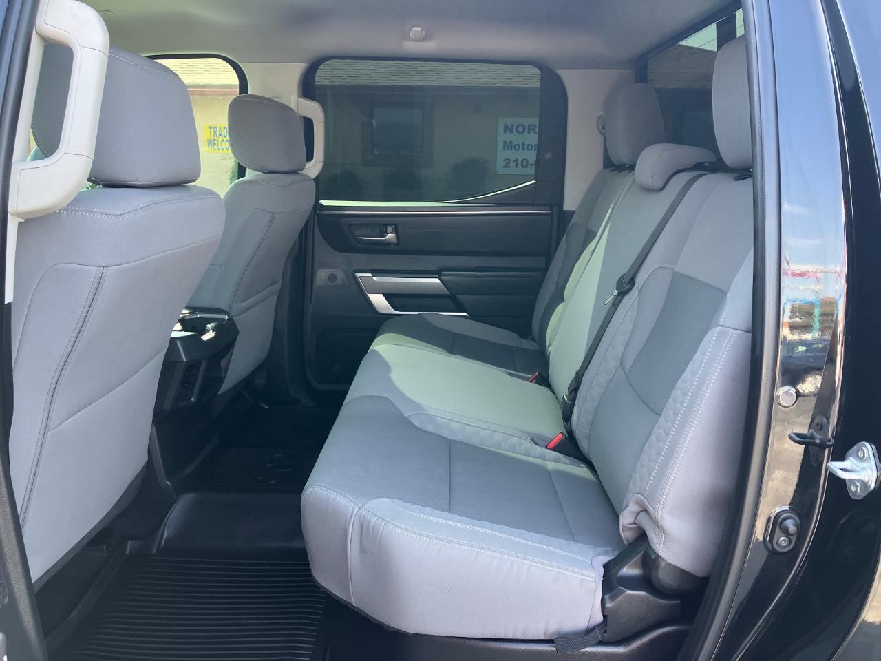 Toyota Tundra SR5 CrewMax 4WD 2023