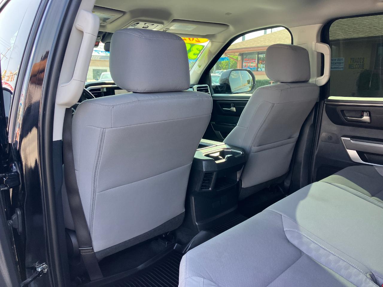 Toyota Tundra SR5 CrewMax 4WD 2023