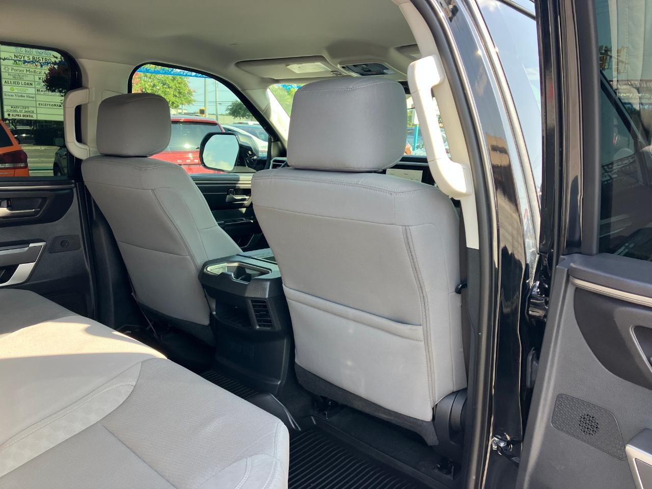 Toyota Tundra SR5 CrewMax 4WD 2023