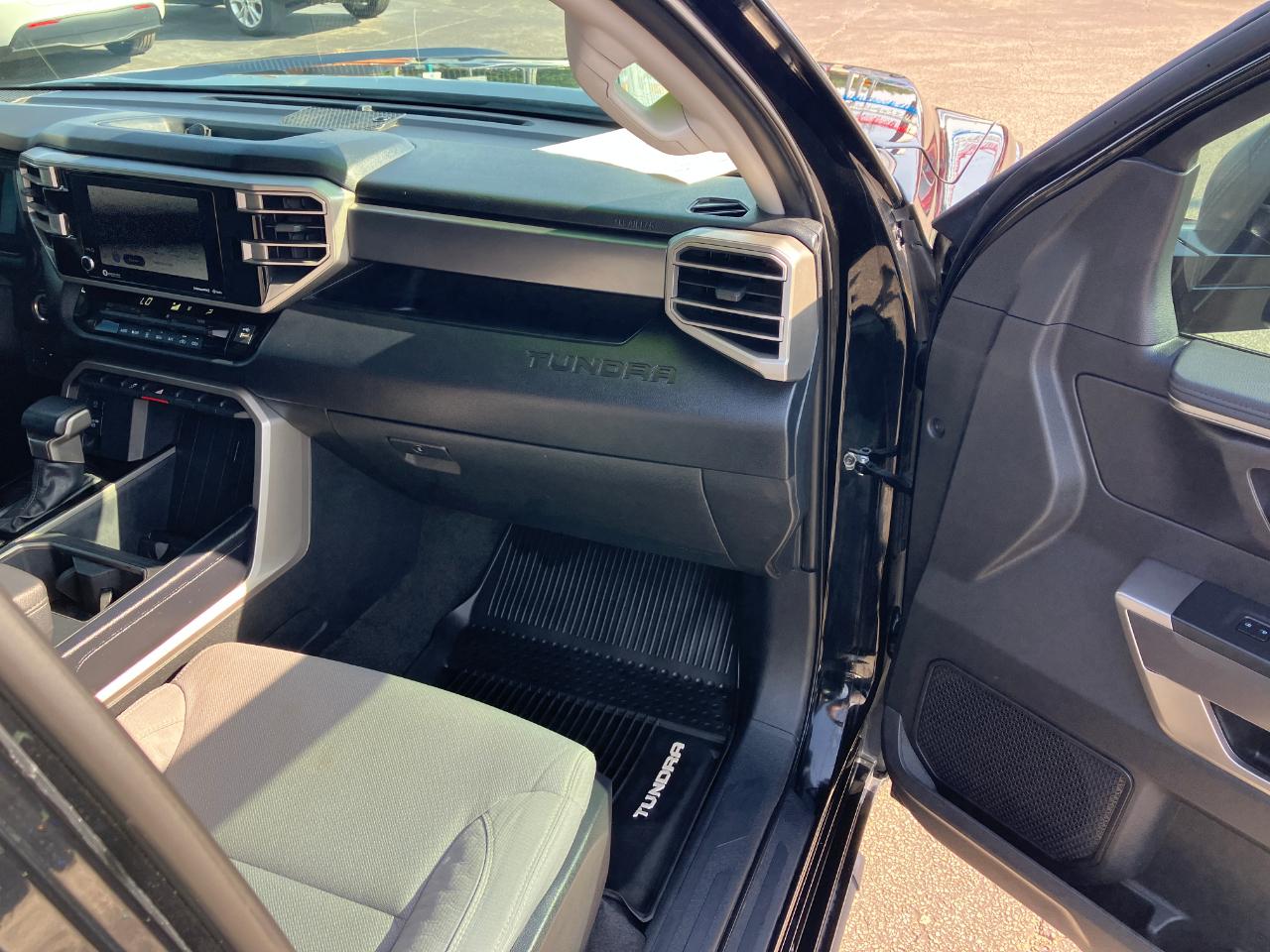 Toyota Tundra SR5 CrewMax 4WD 2023