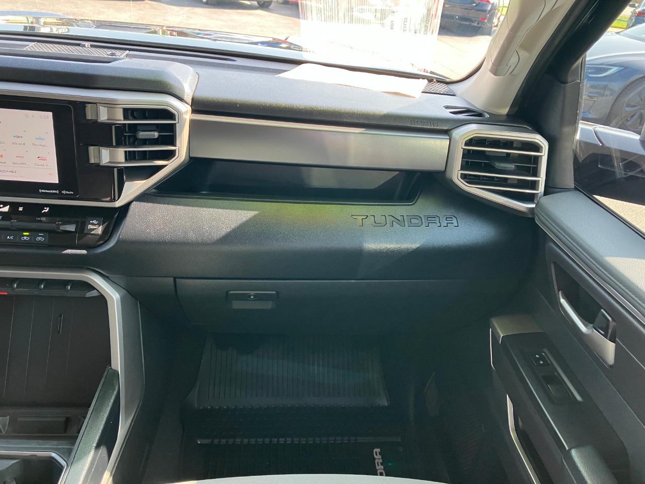 Toyota Tundra SR5 CrewMax 4WD 2023