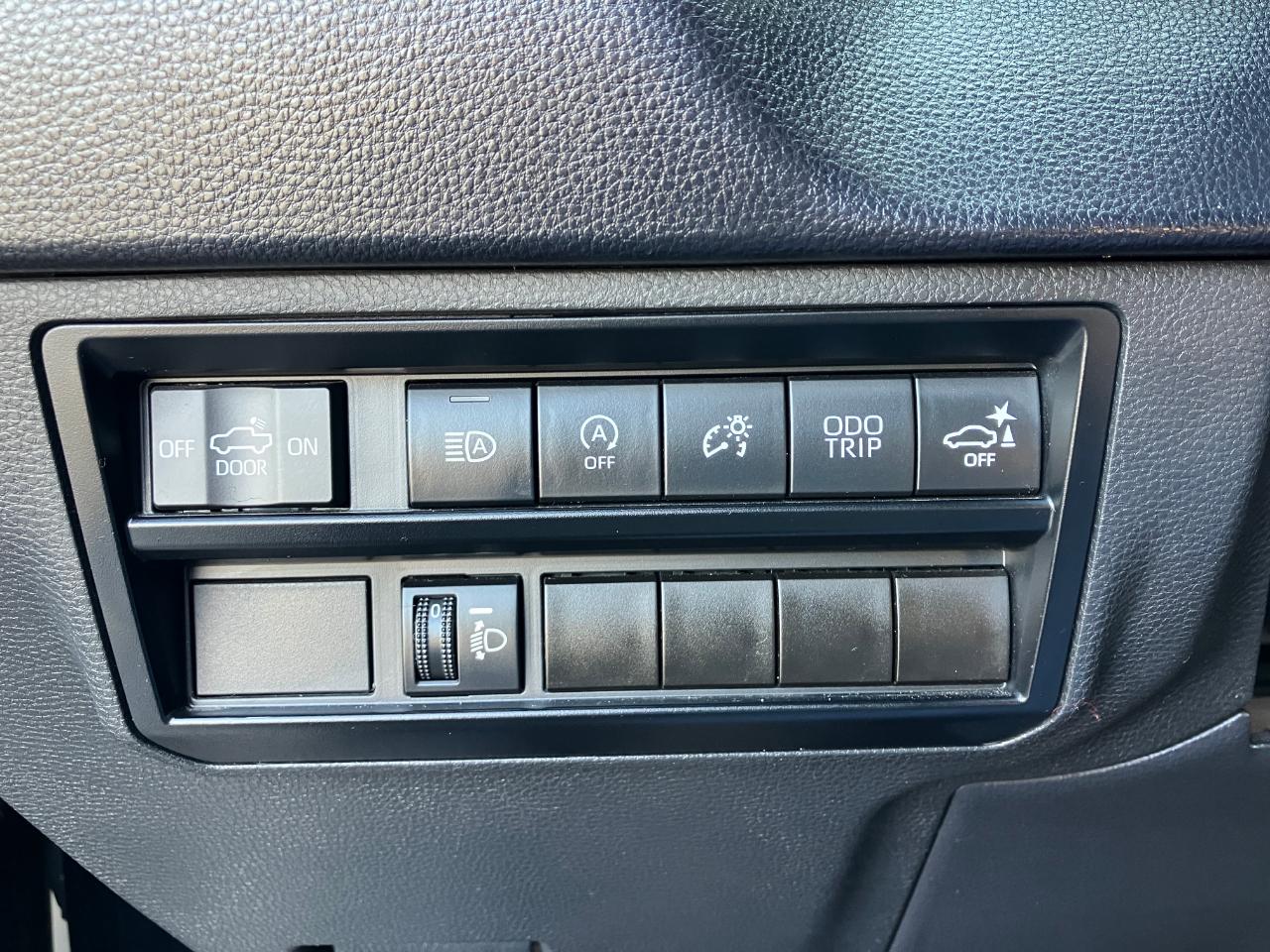 Toyota Tundra SR5 CrewMax 4WD 2023