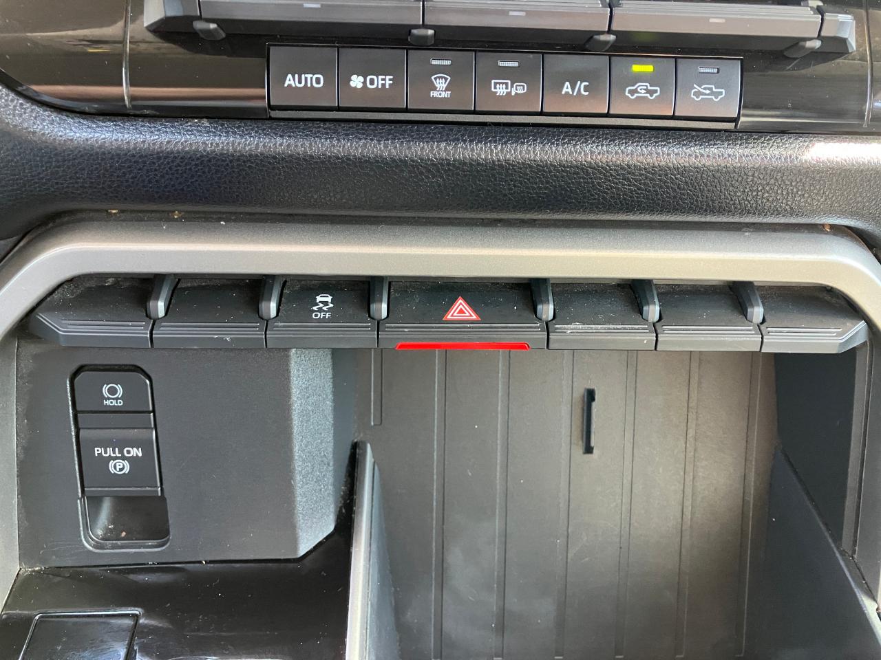 Toyota Tundra SR5 CrewMax 4WD 2023