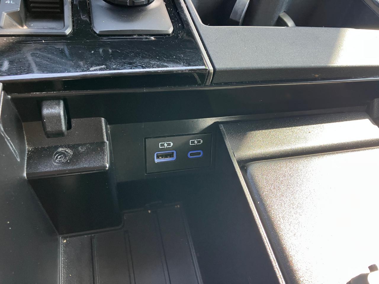 Toyota Tundra SR5 CrewMax 4WD 2023