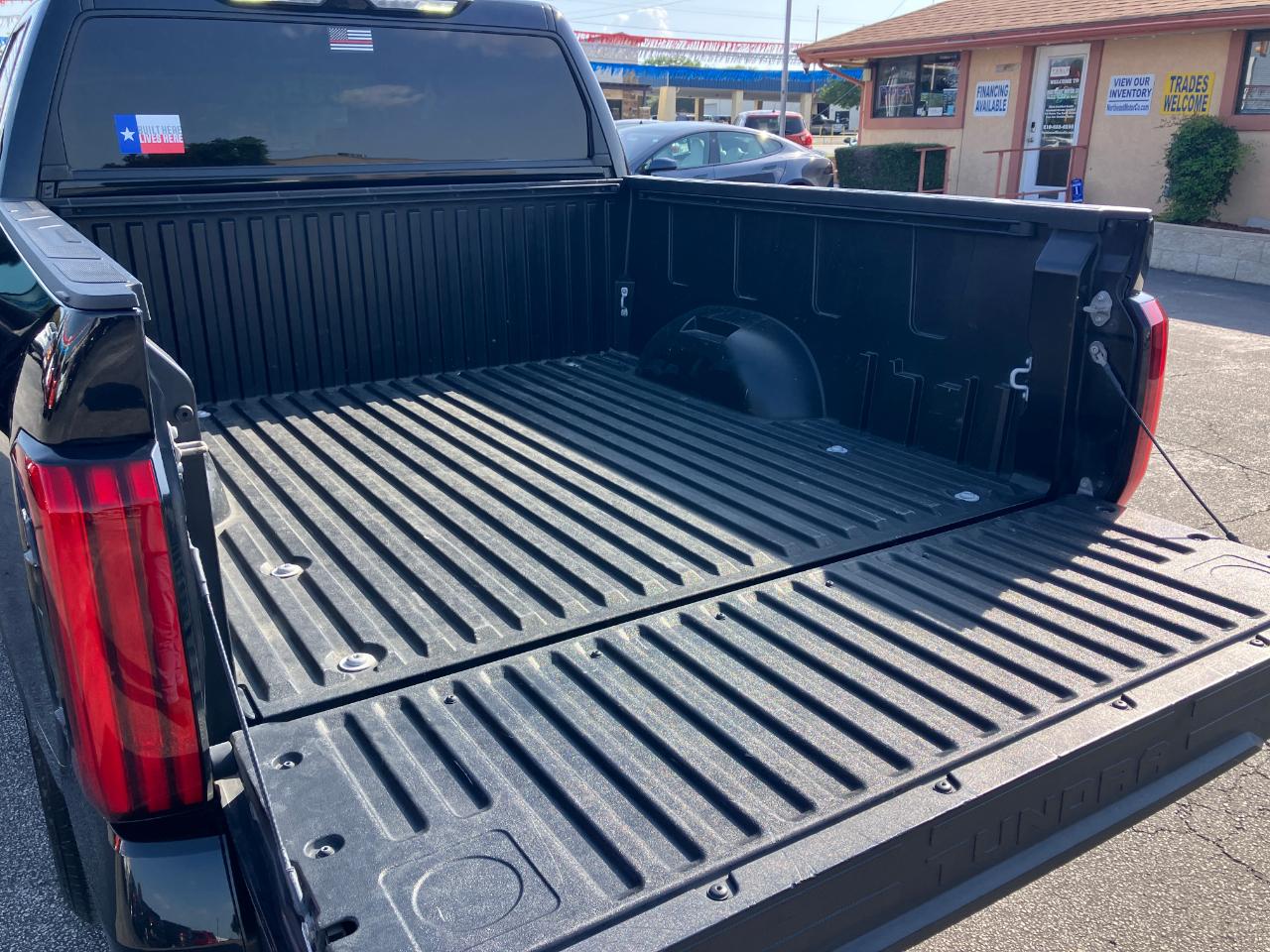 Toyota Tundra SR5 CrewMax 4WD 2023