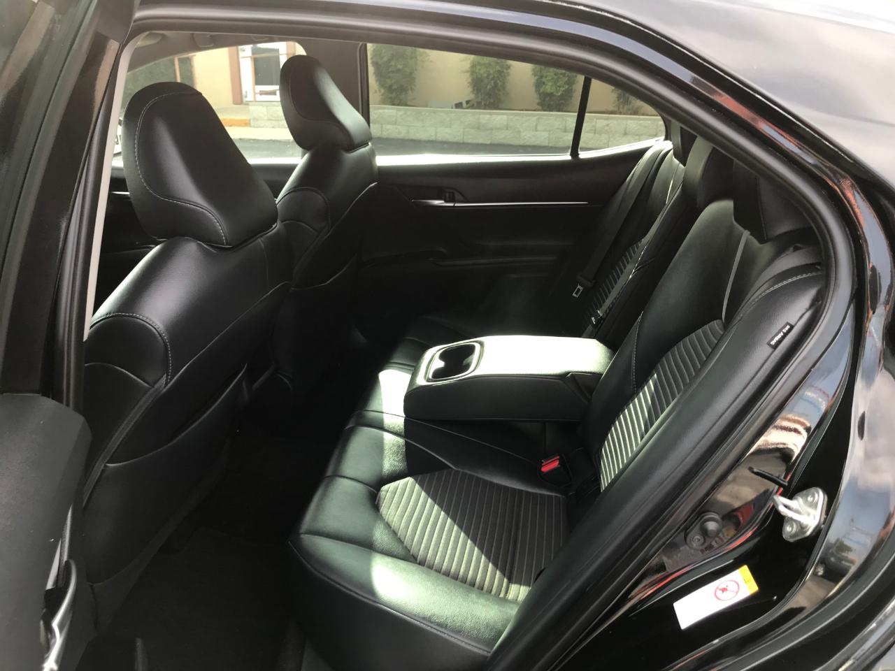 Toyota Camry SE 2019