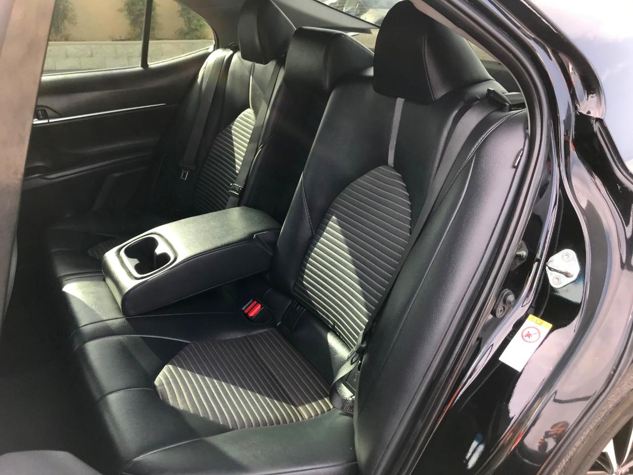 Toyota Camry SE 2019