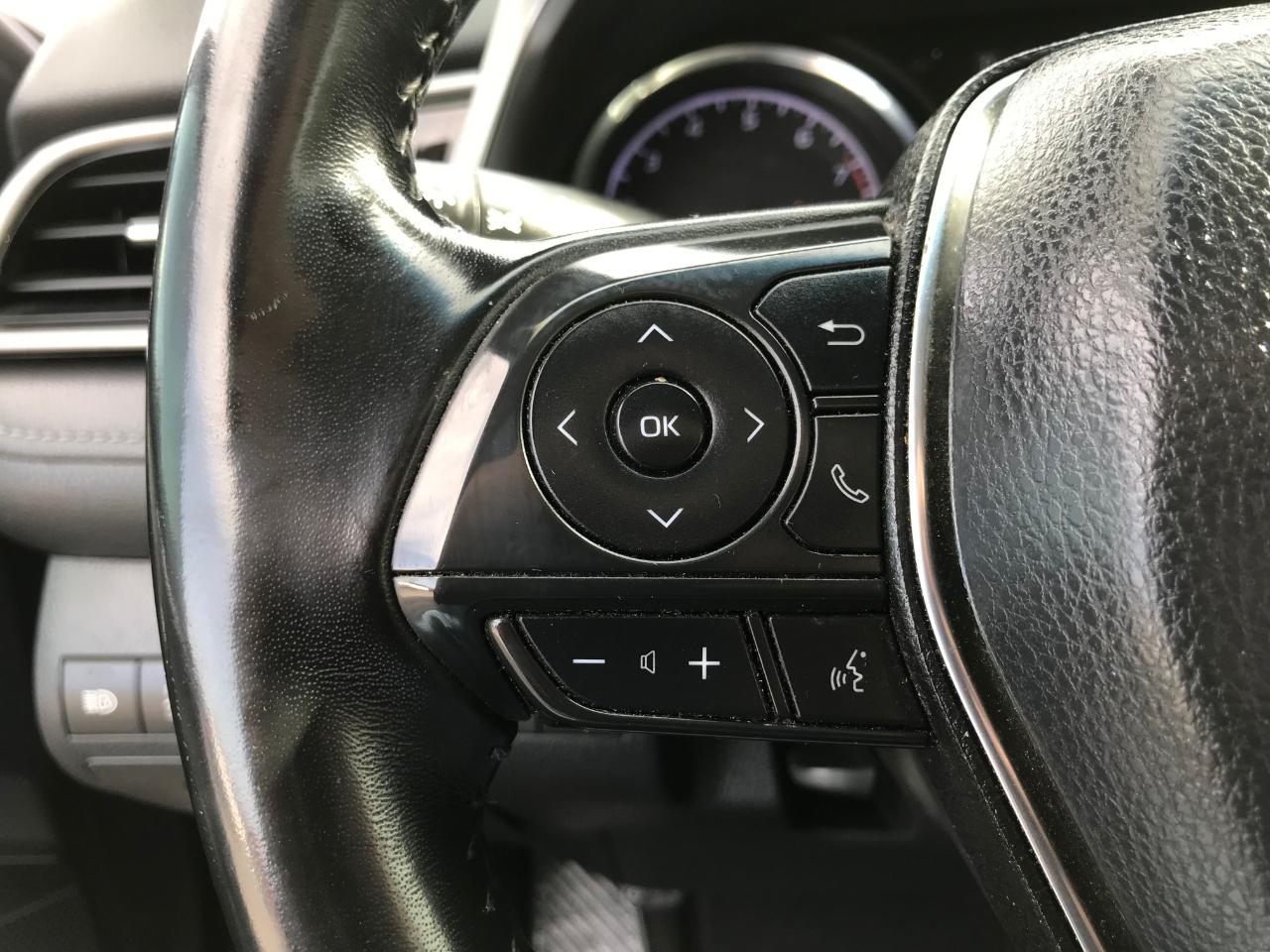 Toyota Camry SE 2019
