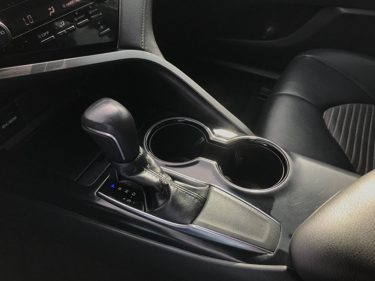 Toyota Camry SE 2019