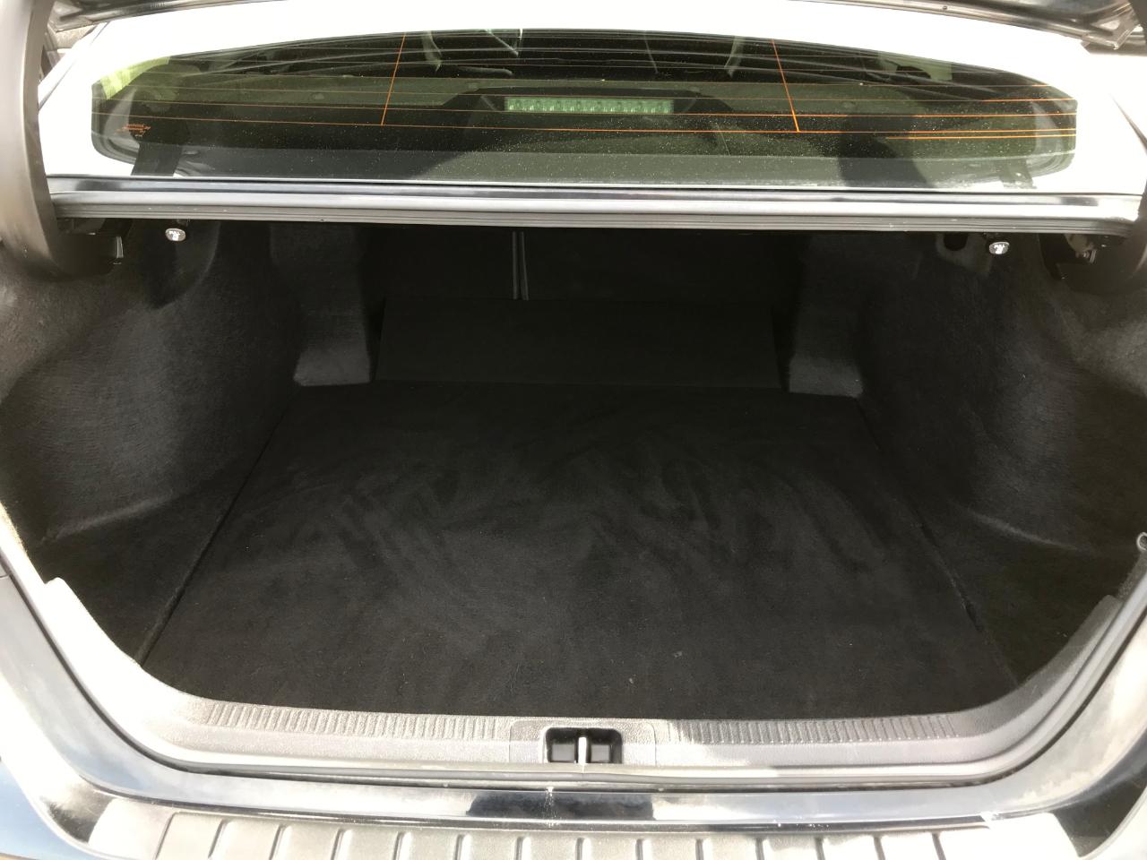 Toyota Camry SE 2019