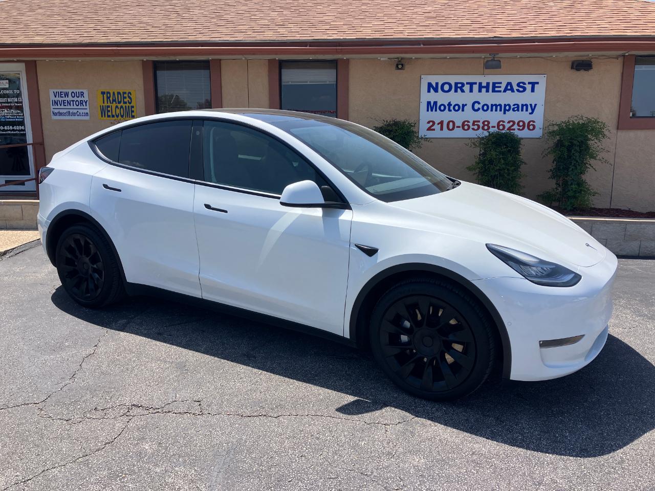 Tesla Model Y  2021