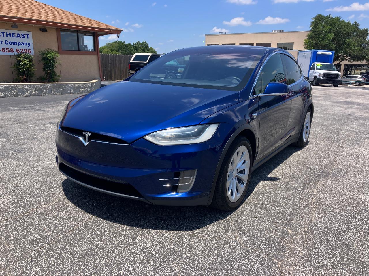 Tesla Model X  2017