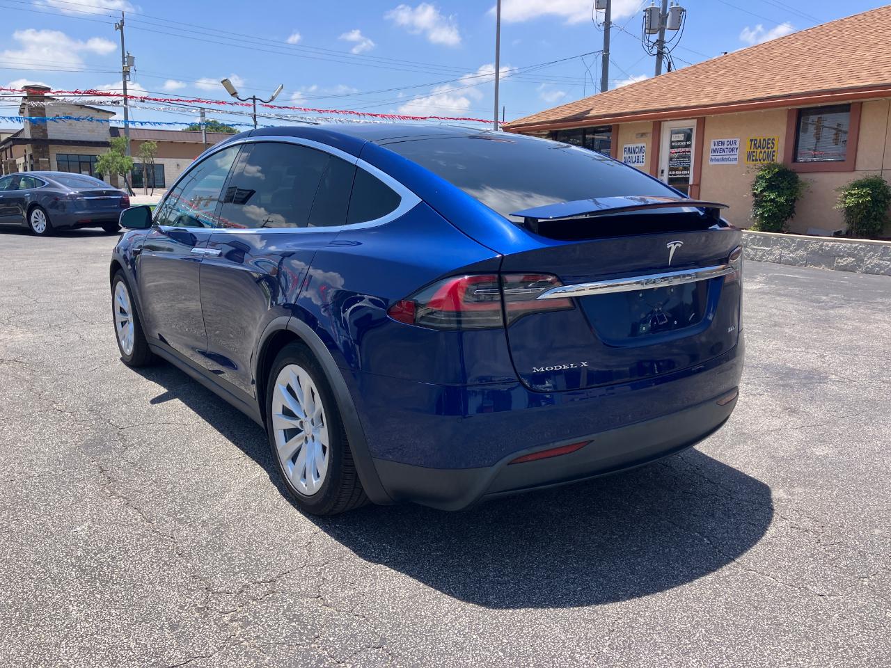 Tesla Model X  2017