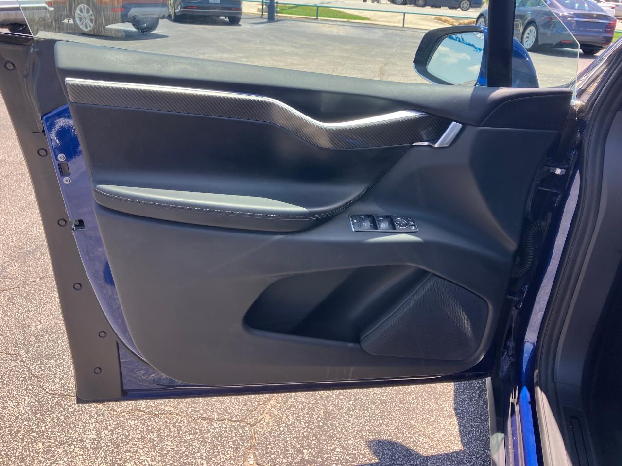 Tesla Model X  2017