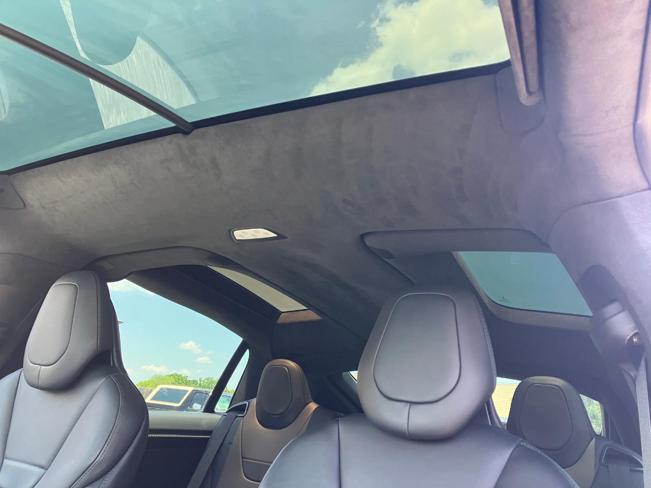 Tesla Model X  2017