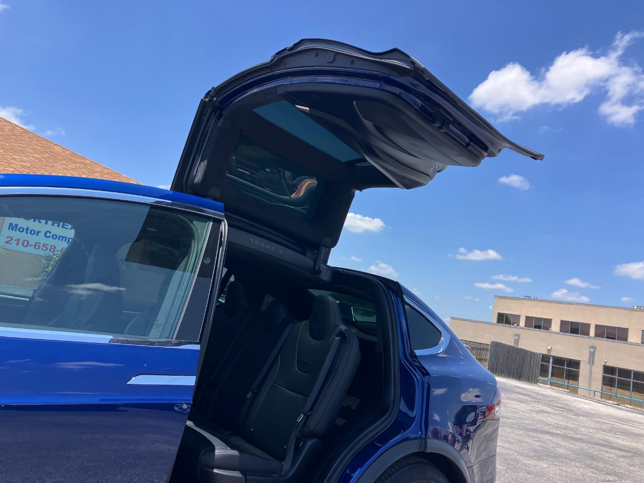 Tesla Model X  2017