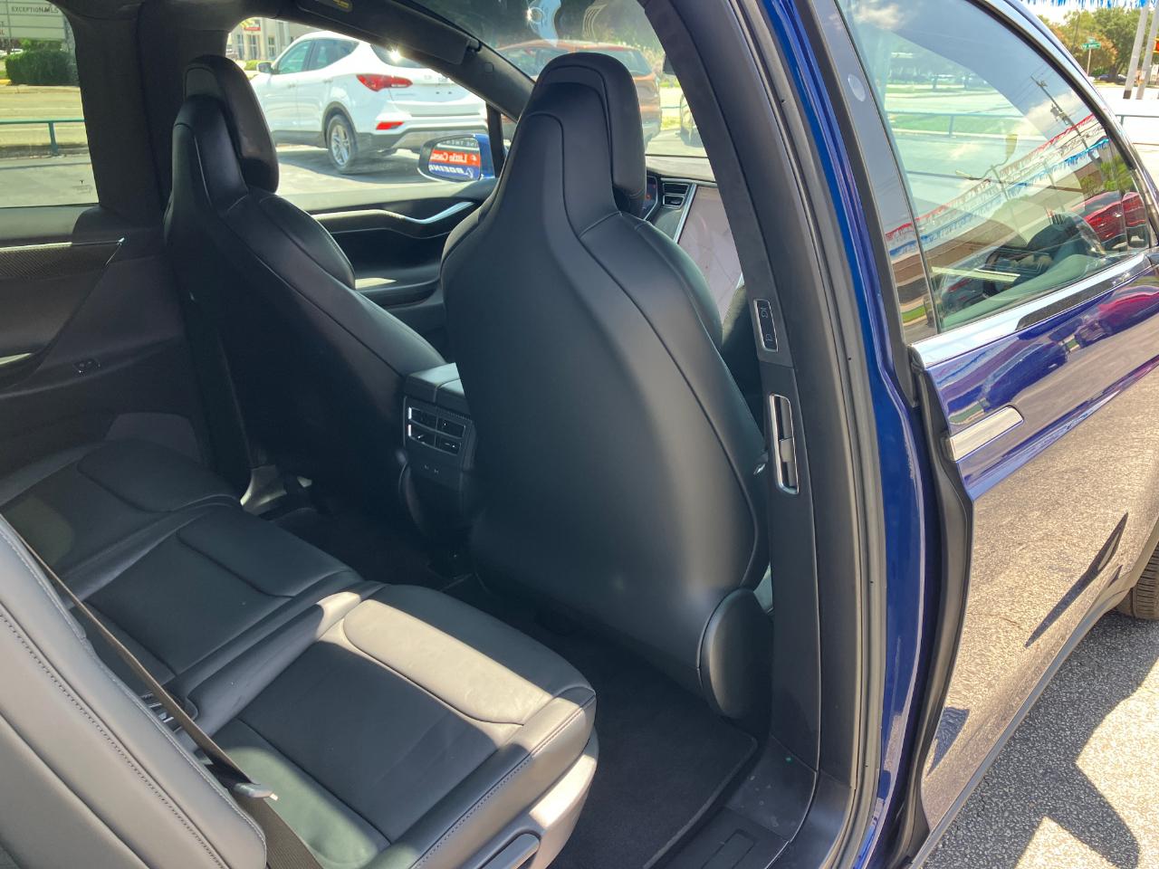 Tesla Model X  2017