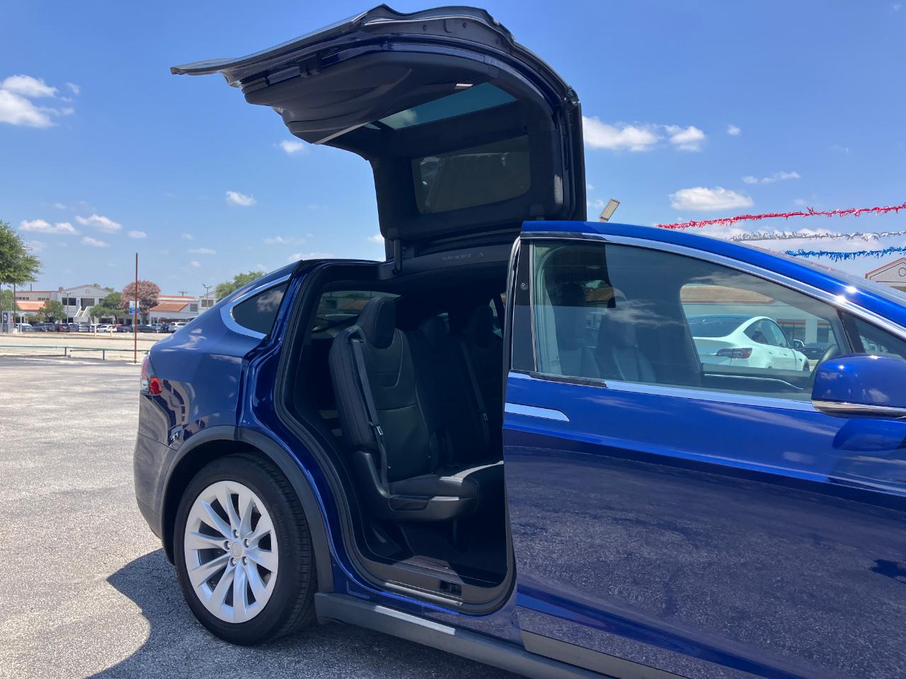 Tesla Model X  2017