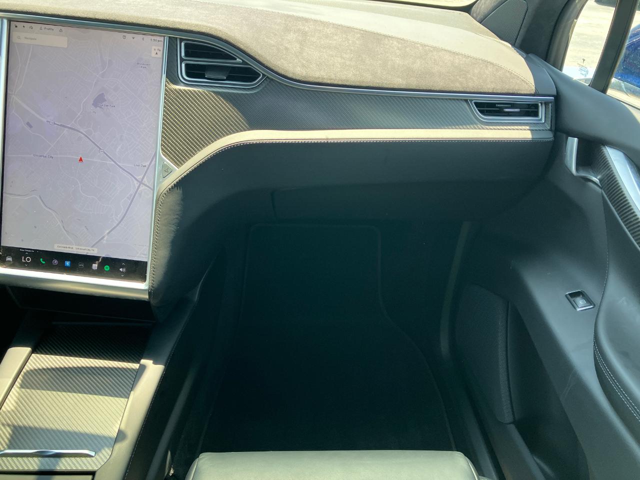 Tesla Model X  2017